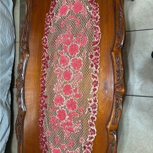 Elegant Floral Lace Table Runner - Red and Brown